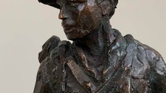 Het verhaal achter het beeld van Teun de Jager